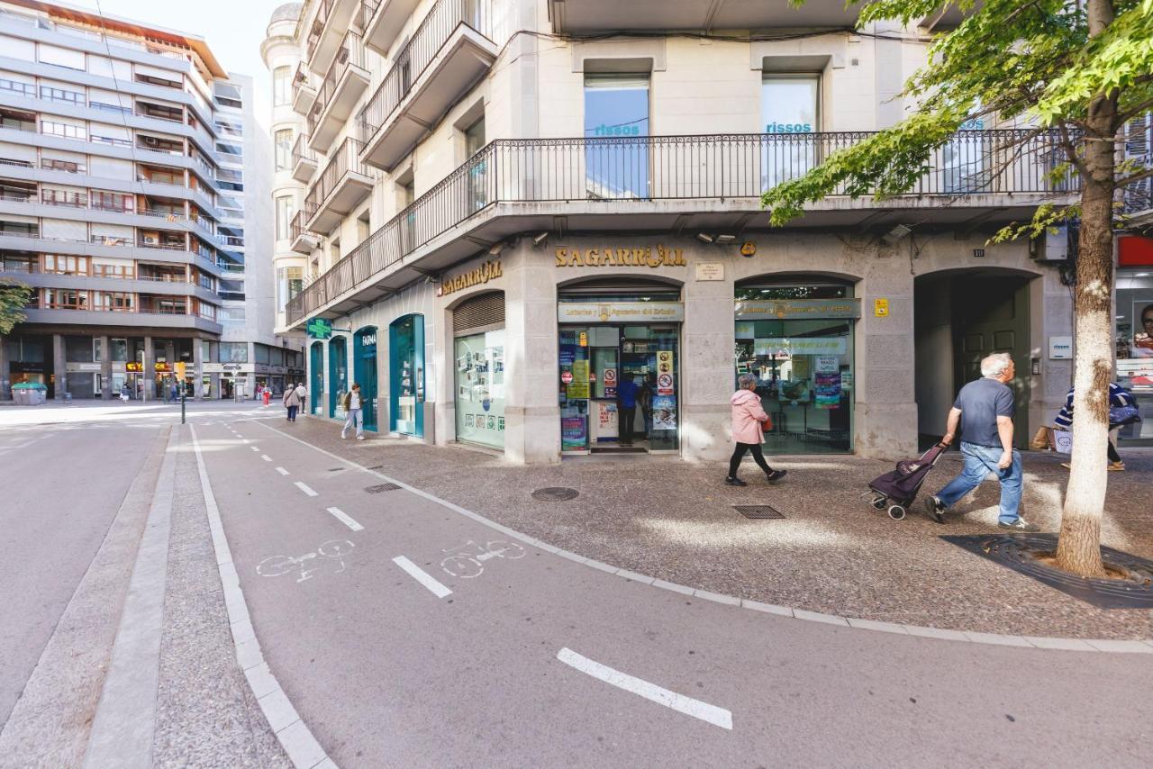 Bravissimo Marques De Camps, 3-Bedroom Apartment Gerona Buitenkant foto